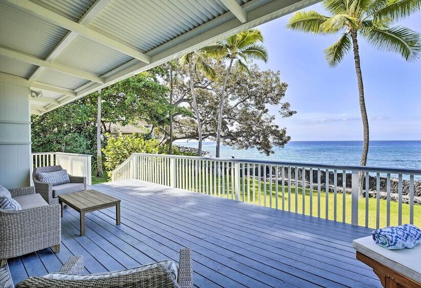 Bright & Airy Beach House W/ Oceanfront Views