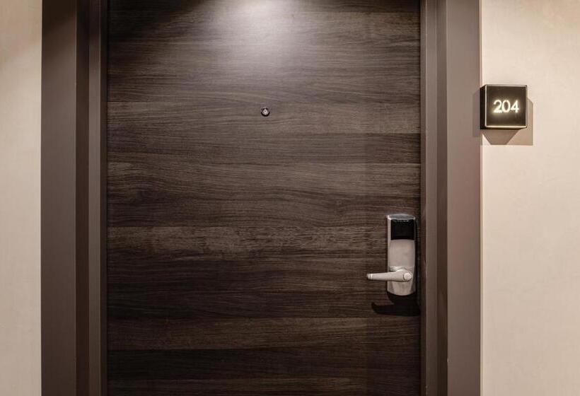 Brit Hotel Privilège Paris Rosny Sous Bois