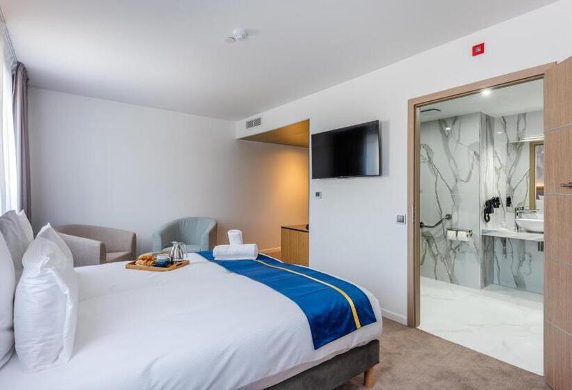 Brit Hotel Privilège Paris Rosny Sous Bois