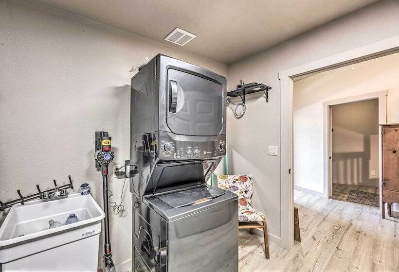 Casa Patron Home <10 Mi To Hiking & Casinos