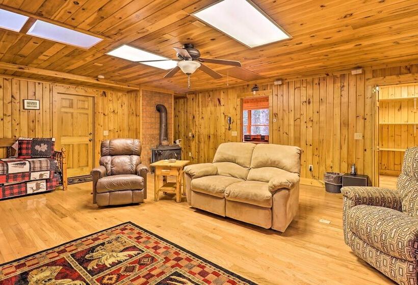 Breathtaking Mountain Views: Cullowhee Cabin!