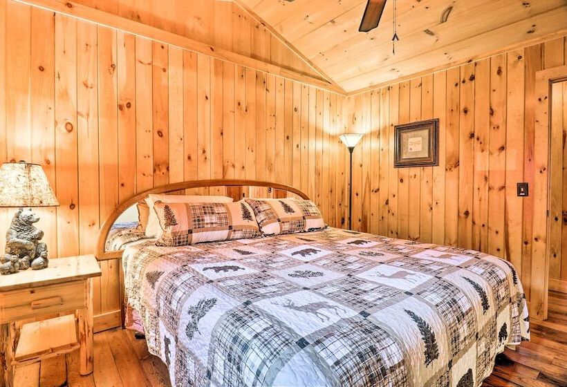 Breathtaking Mountain Views: Cullowhee Cabin!