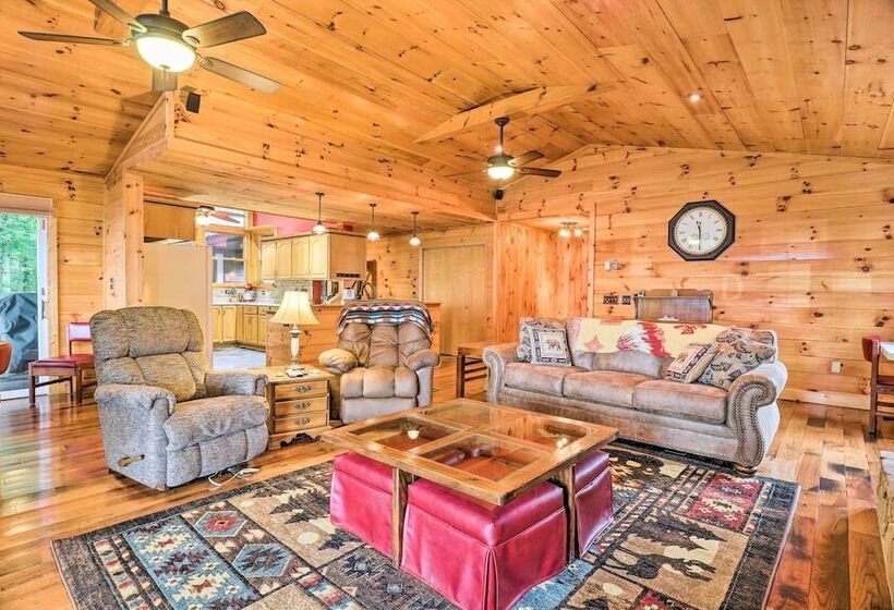 Breathtaking Mountain Views: Cullowhee Cabin!