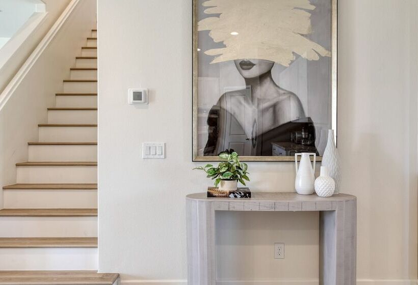 Desert Eden By Avantstay 6br W/ Ensuite Backyard Oasis W/ Pool & Hot Tub!