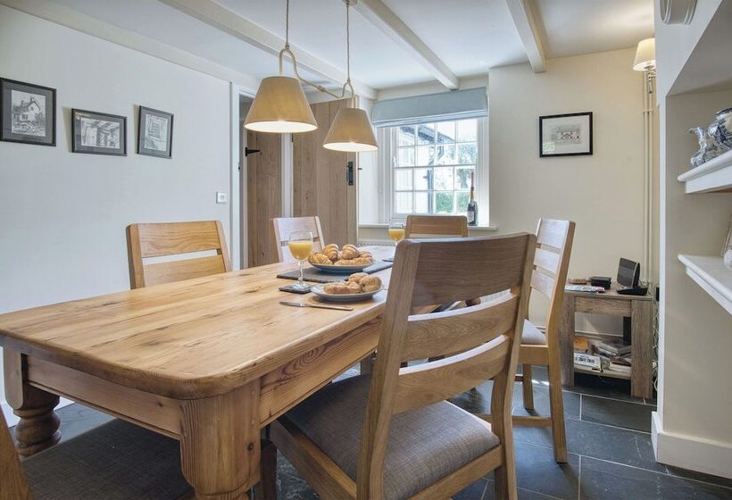 Dollars Cottage   4 Bed   Llangennith