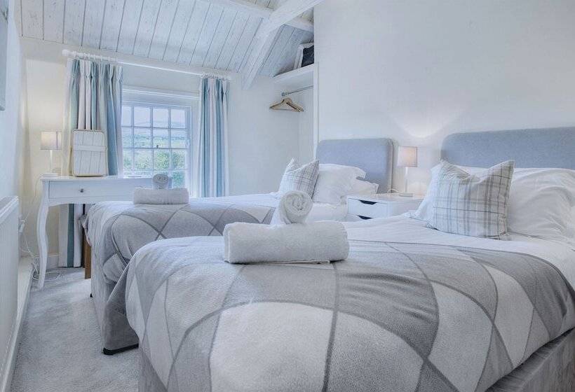 Dollars Cottage   4 Bed   Llangennith