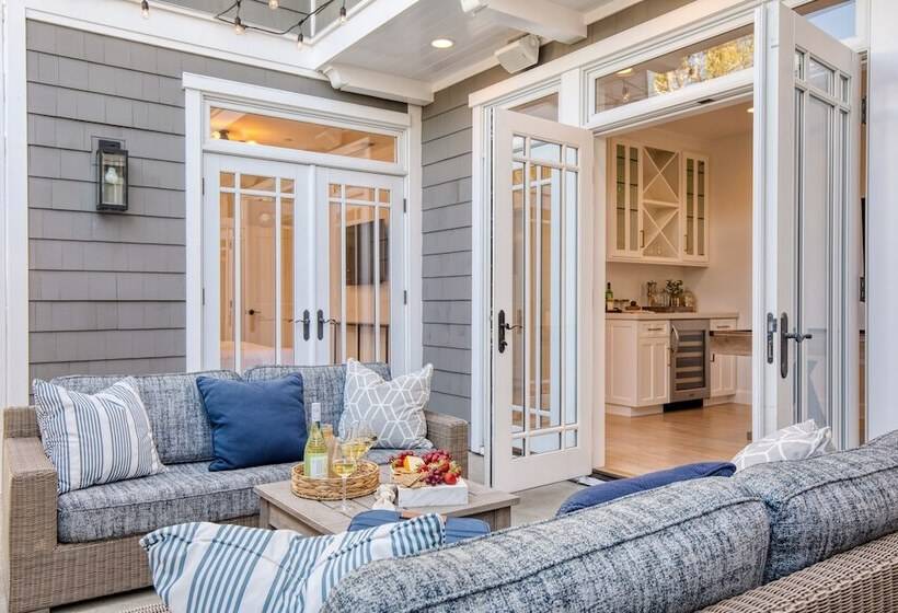 Emerald Cove By Avantstay Mins To Beach & Pier