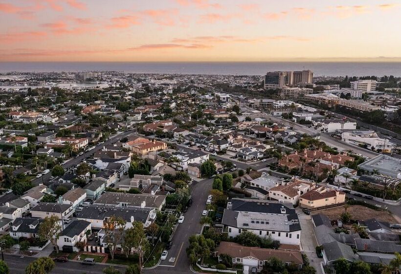 Emerald Cove By Avantstay Mins To Beach & Pier