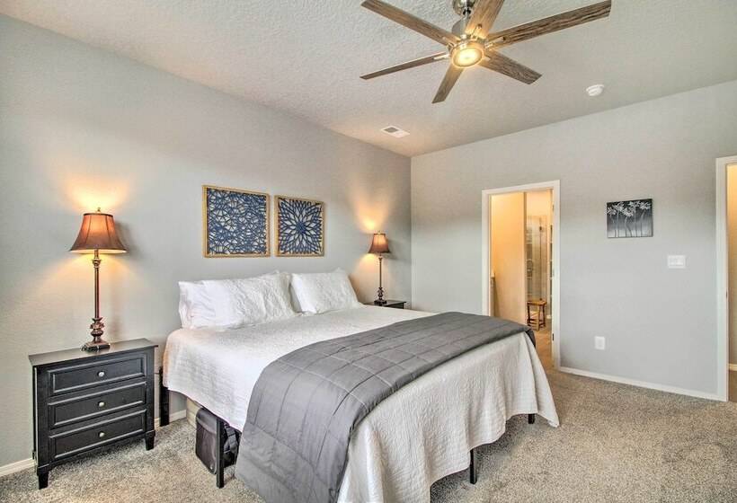 Family Friendly Rio Rancho Home Near Old Town