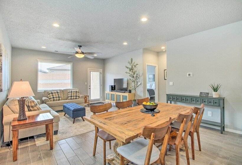 Family Friendly Rio Rancho Home Near Old Town