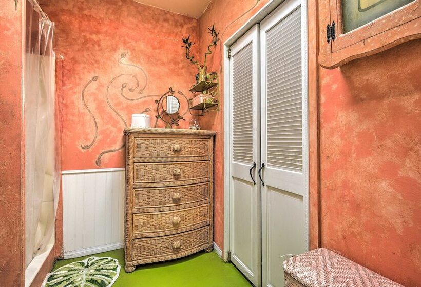 Flower Garden Cottage W/ Treehouse & Waterfall By Redawning