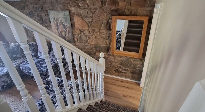 Frontview Cottage   Sleeps 6