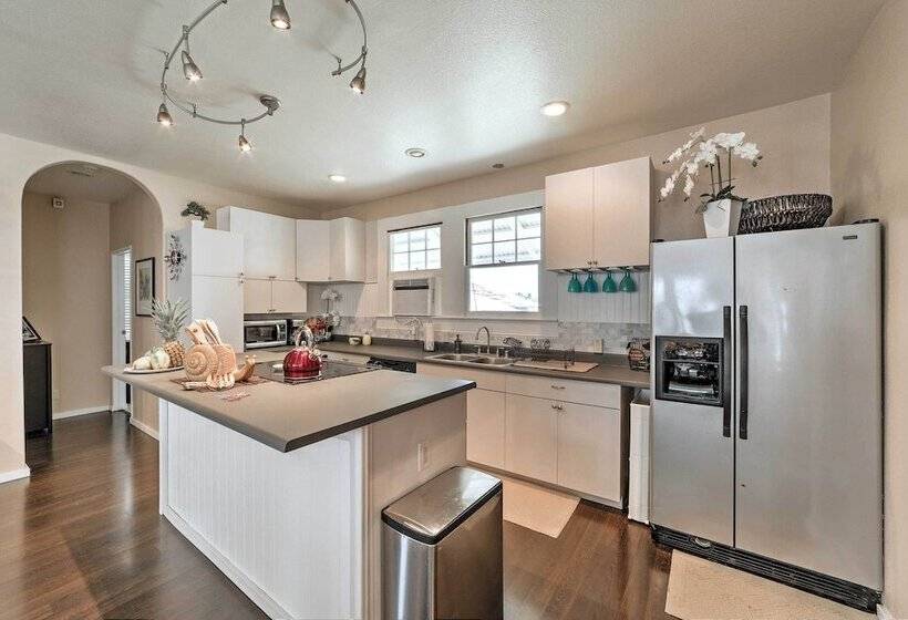 Hawaiian Hideaway W/ Yard < 2 Miles To Hilo Bay!