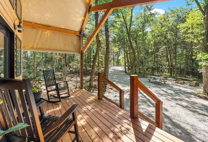 Hidden Hollow   Desirable Ozark Glamping!