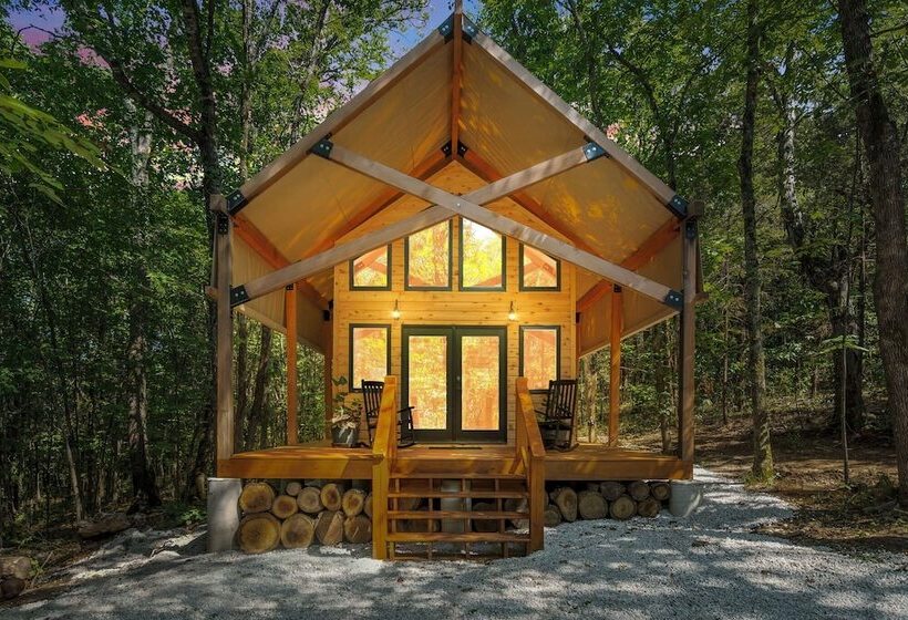 Hidden Hollow   Desirable Ozark Glamping!