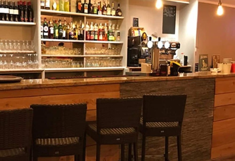 Хостел Chalet Sainte Anne