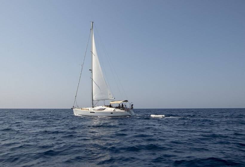 فندق Acantha Boutique