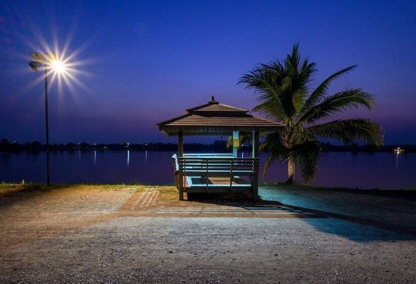 فندق Beung Sampathuan Nakornchaisri Resort