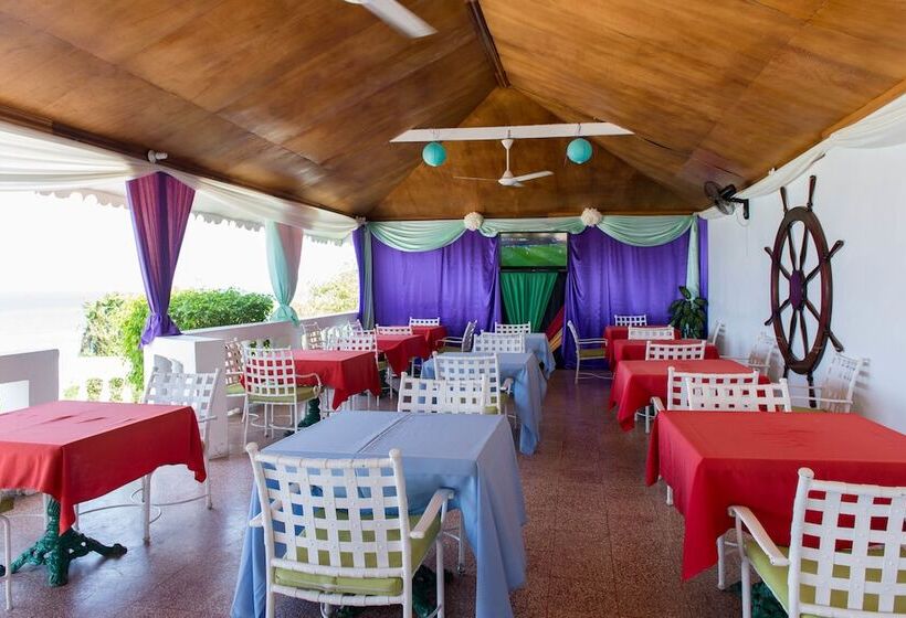 هتل Blue Lagoon Beach Studio At Montego Club Resort