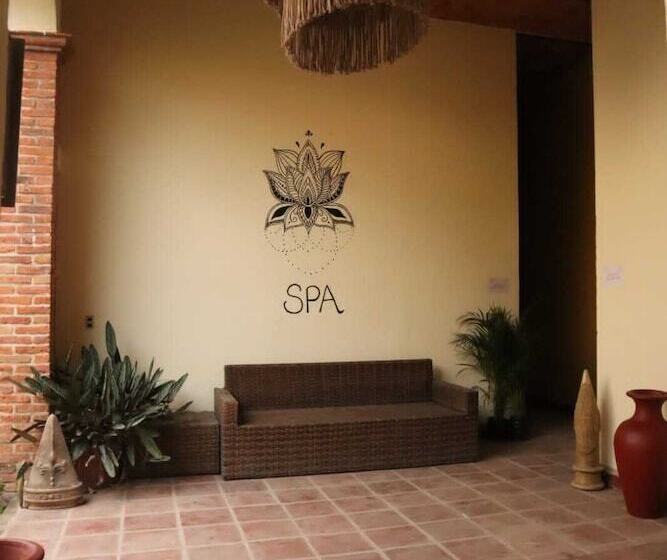 فندق Boutique Sol Y Luna Spa