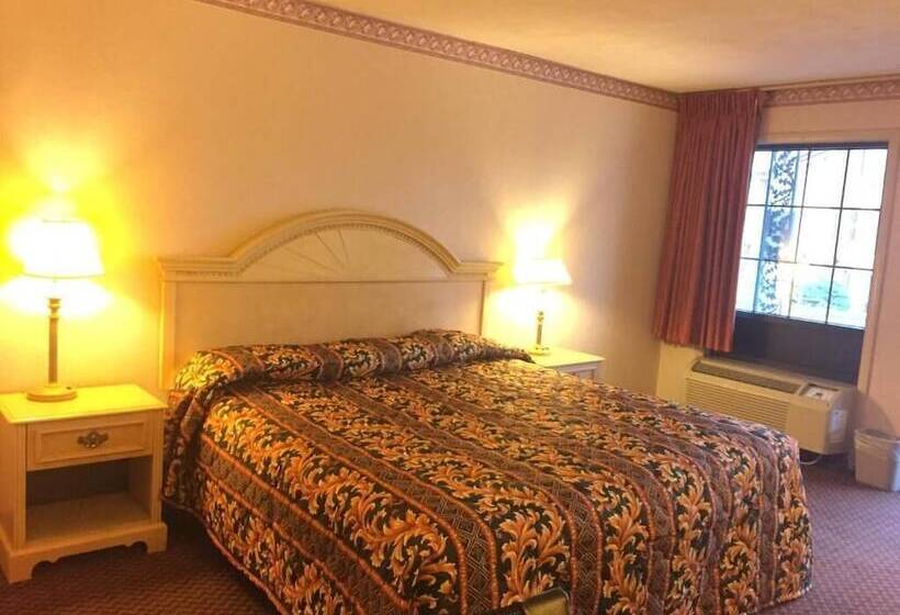 Отель Budget Inn New Harrisburg Cumberland