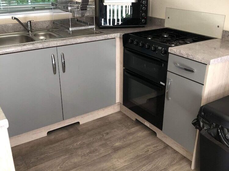 فندق Charming 3 Bed Carven In Hastings