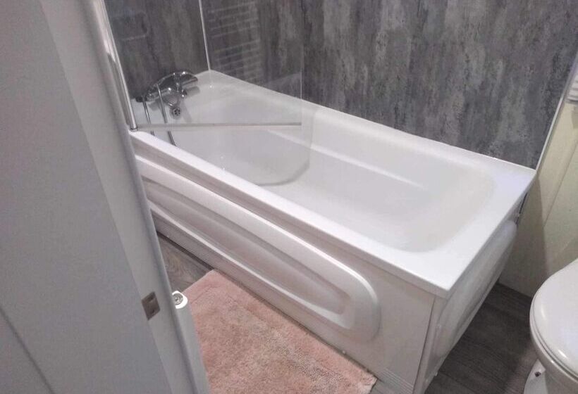 فندق Charming 3 Bed Carven In Hastings