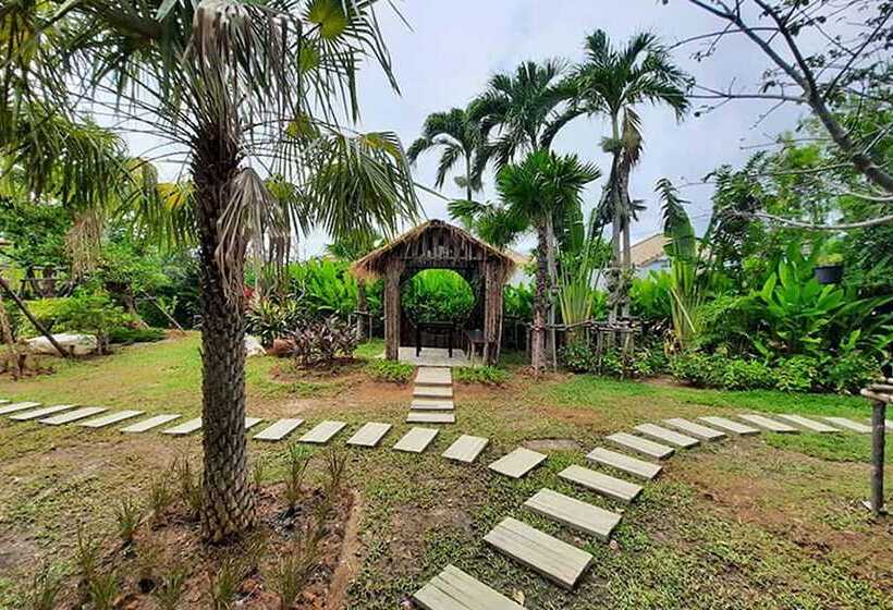 فندق Coco Paradiso Phuket