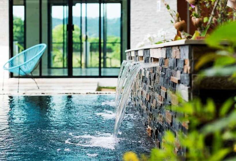 فندق Coco Paradiso Phuket