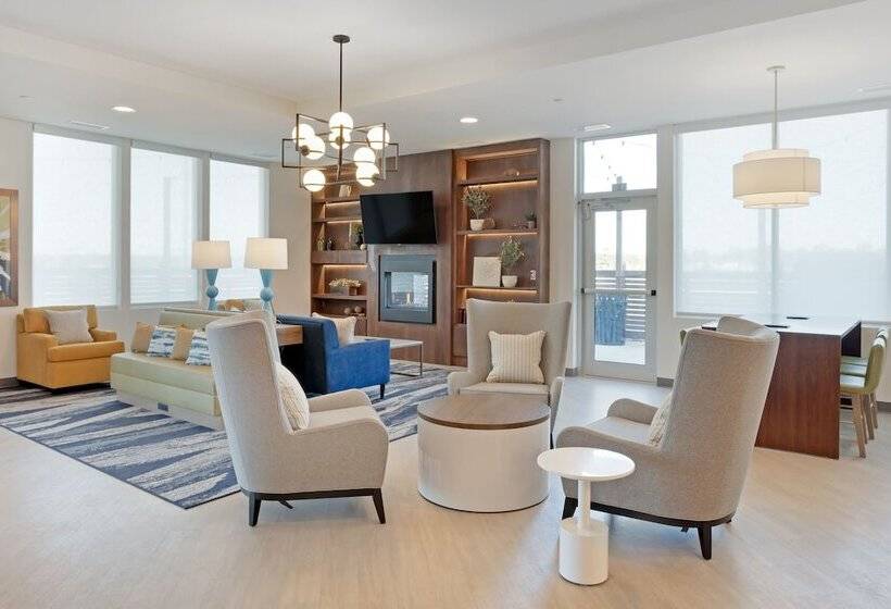 فندق Comfort Inn & Suites Us 60