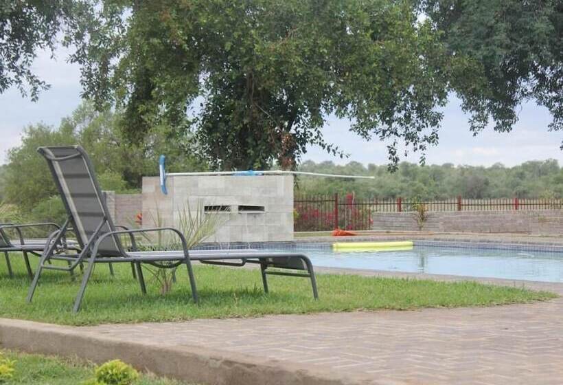 ホテル Dam Vista Retreat