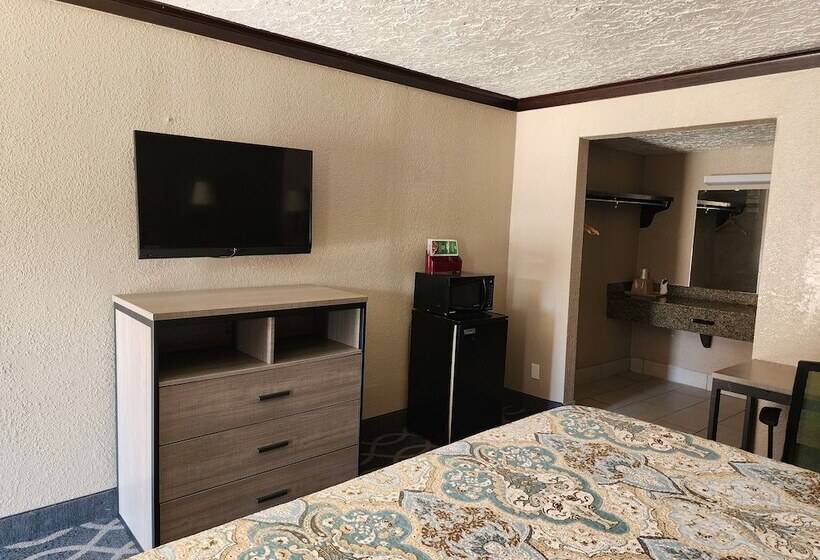 فندق Executive Inn