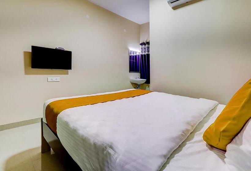Hotel Fabexpress Uv Residency   700m From Coimbatore International Airport