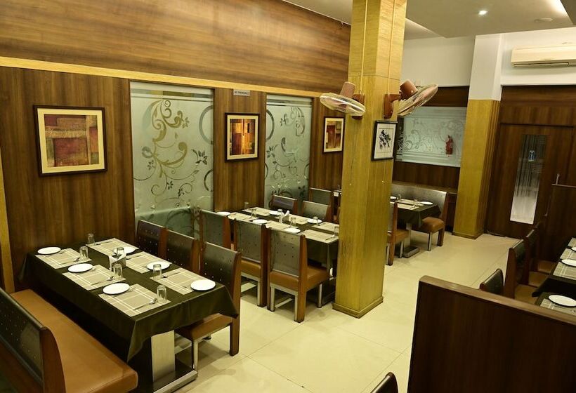 فندق Galaxy Deluxe