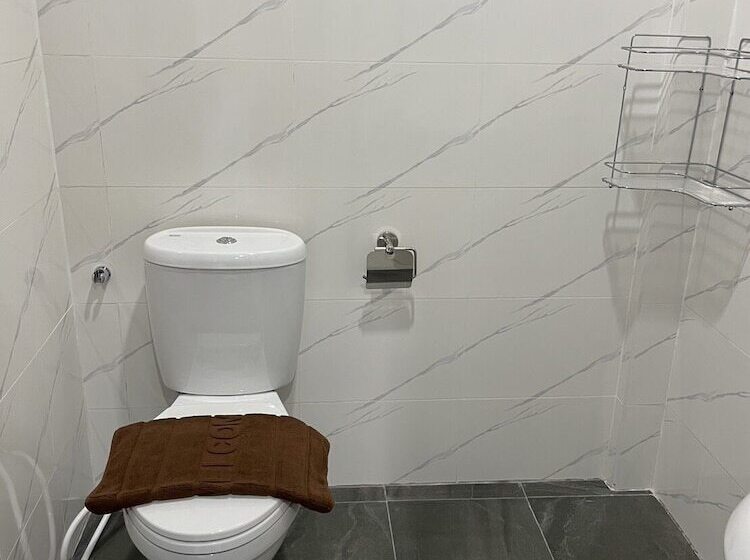 فندق Korner Grand