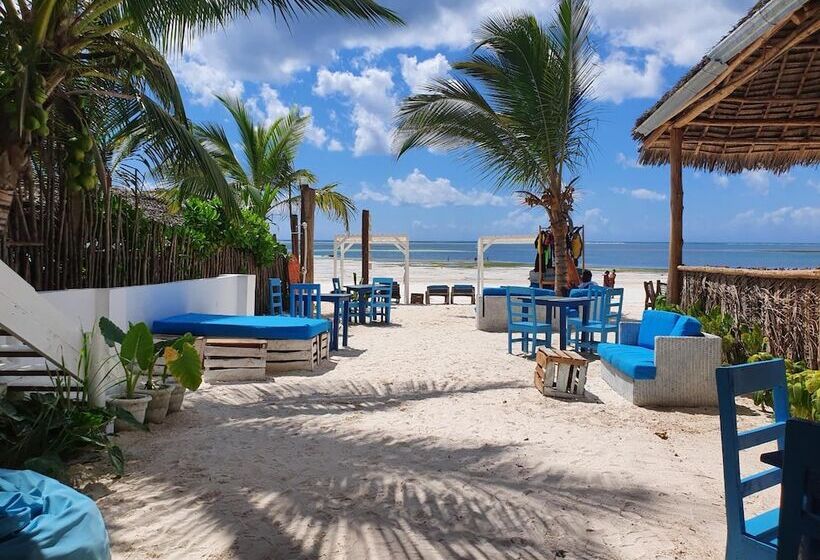 Отель La Base B&b