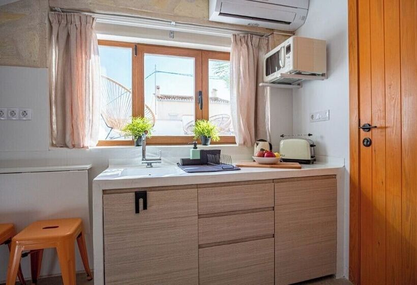 هتل Moona Hostal Altea