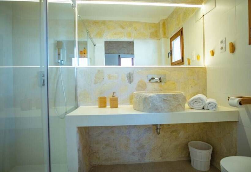 هتل Moona Hostal Altea