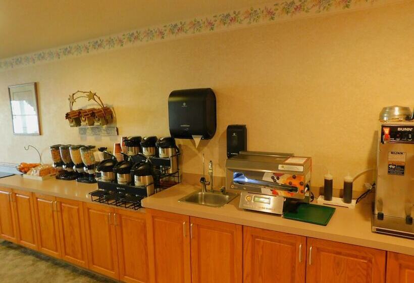 فندق Northwoods Best Inn  Turtle Lake