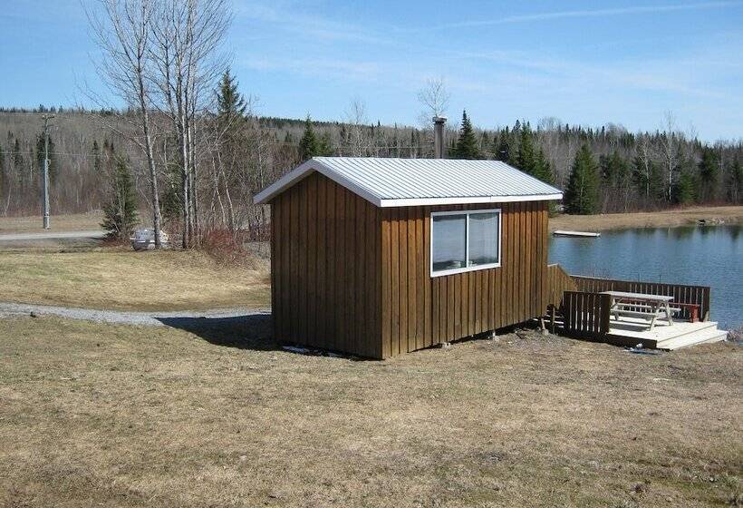 בית מלון כפרי Parc Du Mont Citadelle