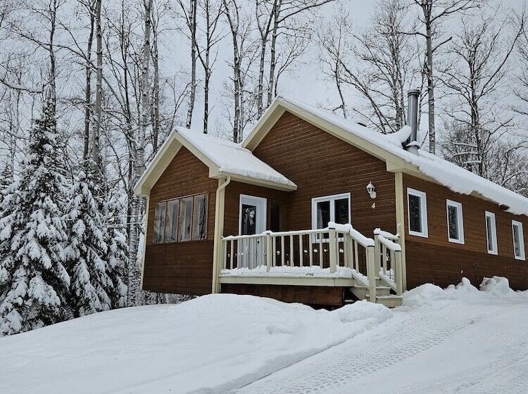 בית מלון כפרי Parc Du Mont Citadelle