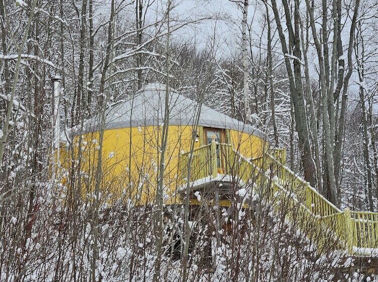 בית מלון כפרי Parc Du Mont Citadelle