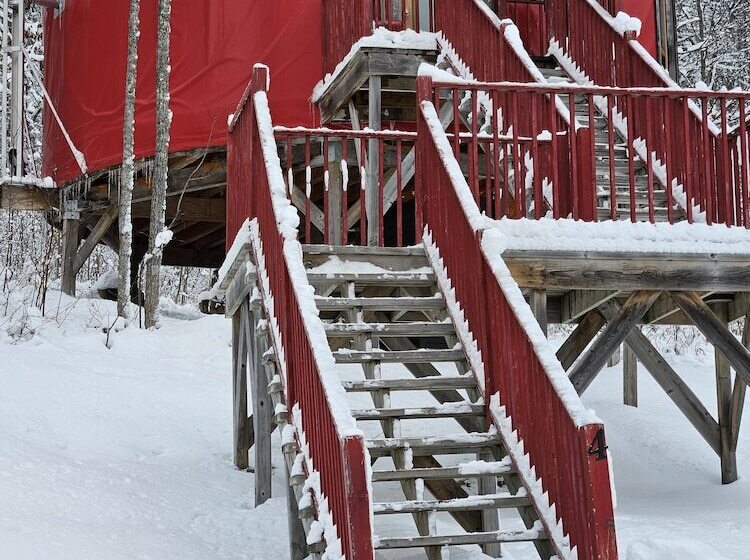 בית מלון כפרי Parc Du Mont Citadelle