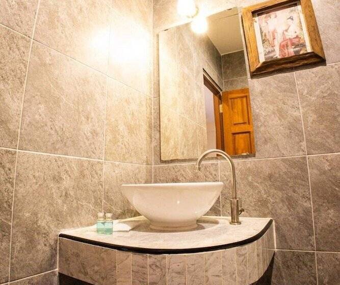 酒店 Rico S Patong Residence