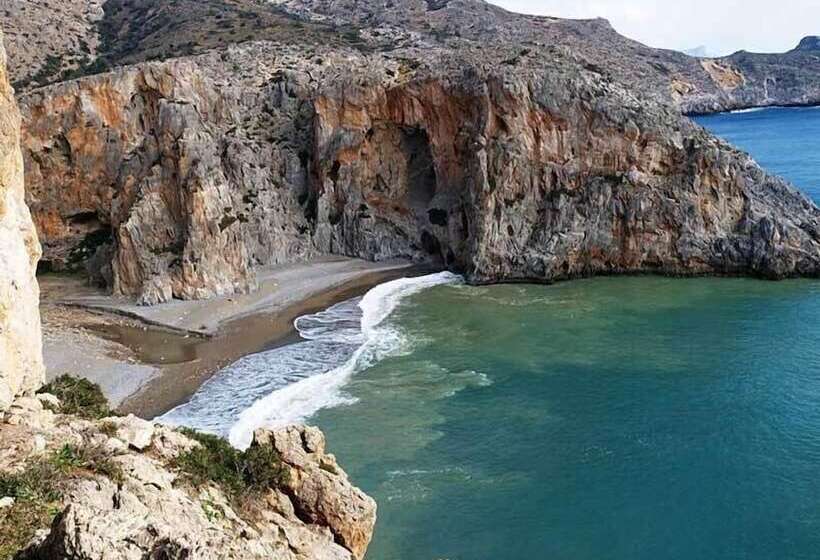 فندق ريفى Akros Oreon