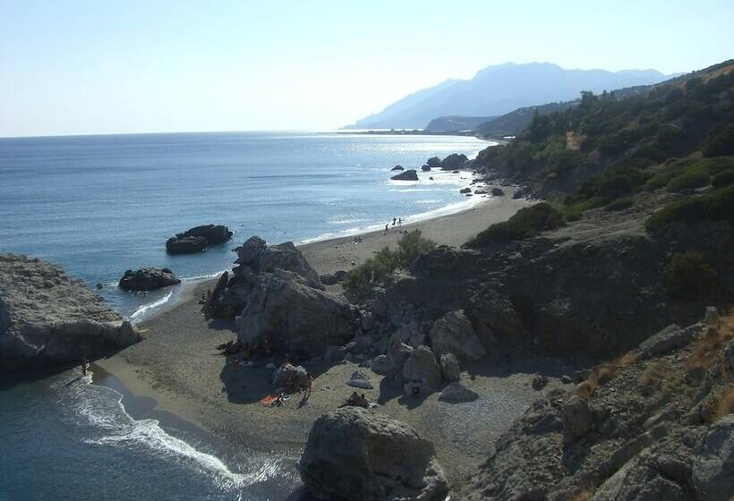 فندق ريفى Akros Oreon