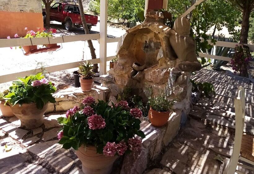 فندق ريفى Akros Oreon