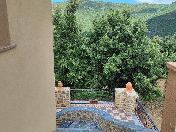 田舎風ホテル Serramezzana