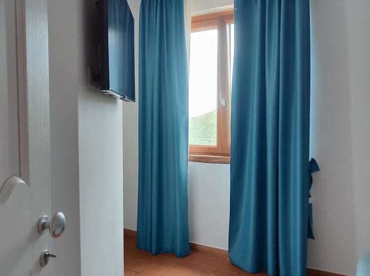 田舎風ホテル Serramezzana