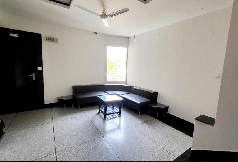 Shree Palace Hotel , Bhopal